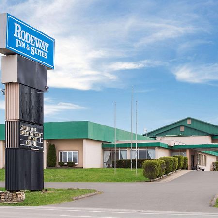 Rodeway Inn And Suites ポーツマス エクステリア 写真