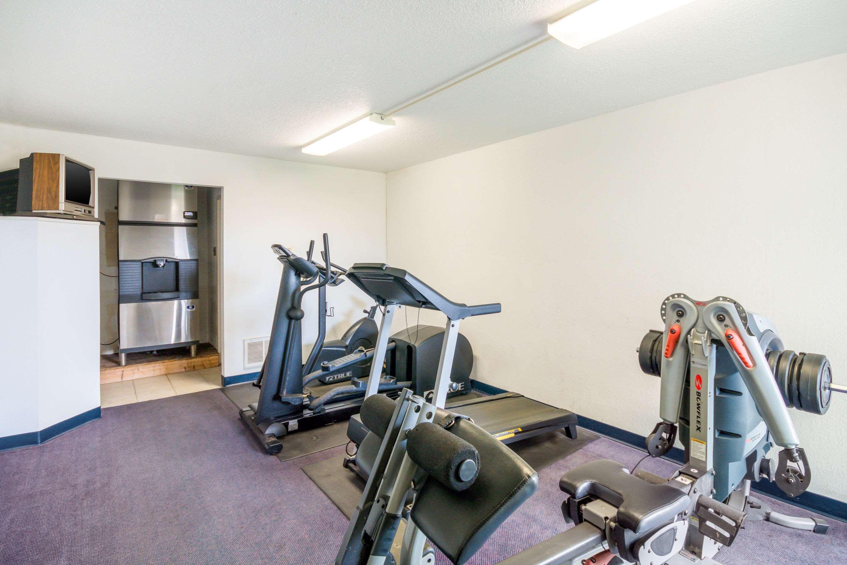 Rodeway Inn And Suites ポーツマス エクステリア 写真