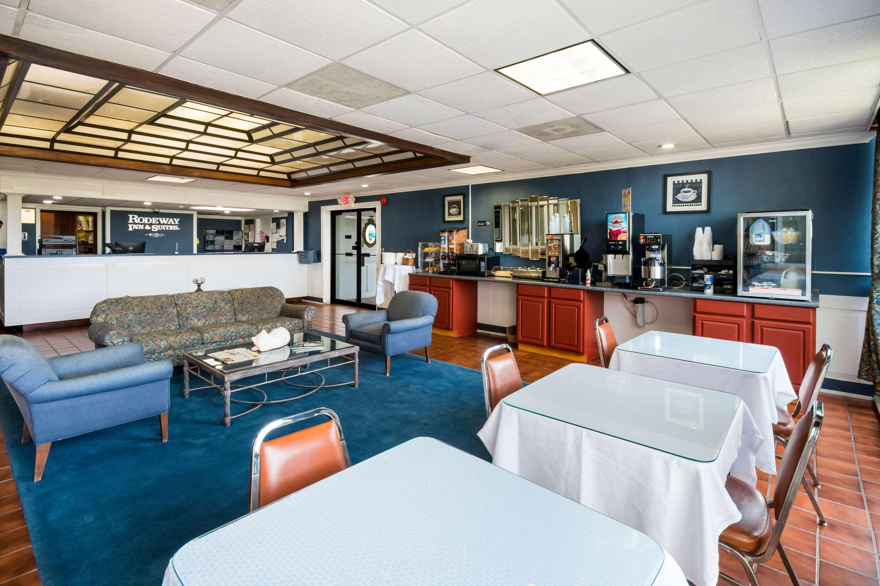 Rodeway Inn And Suites ポーツマス エクステリア 写真