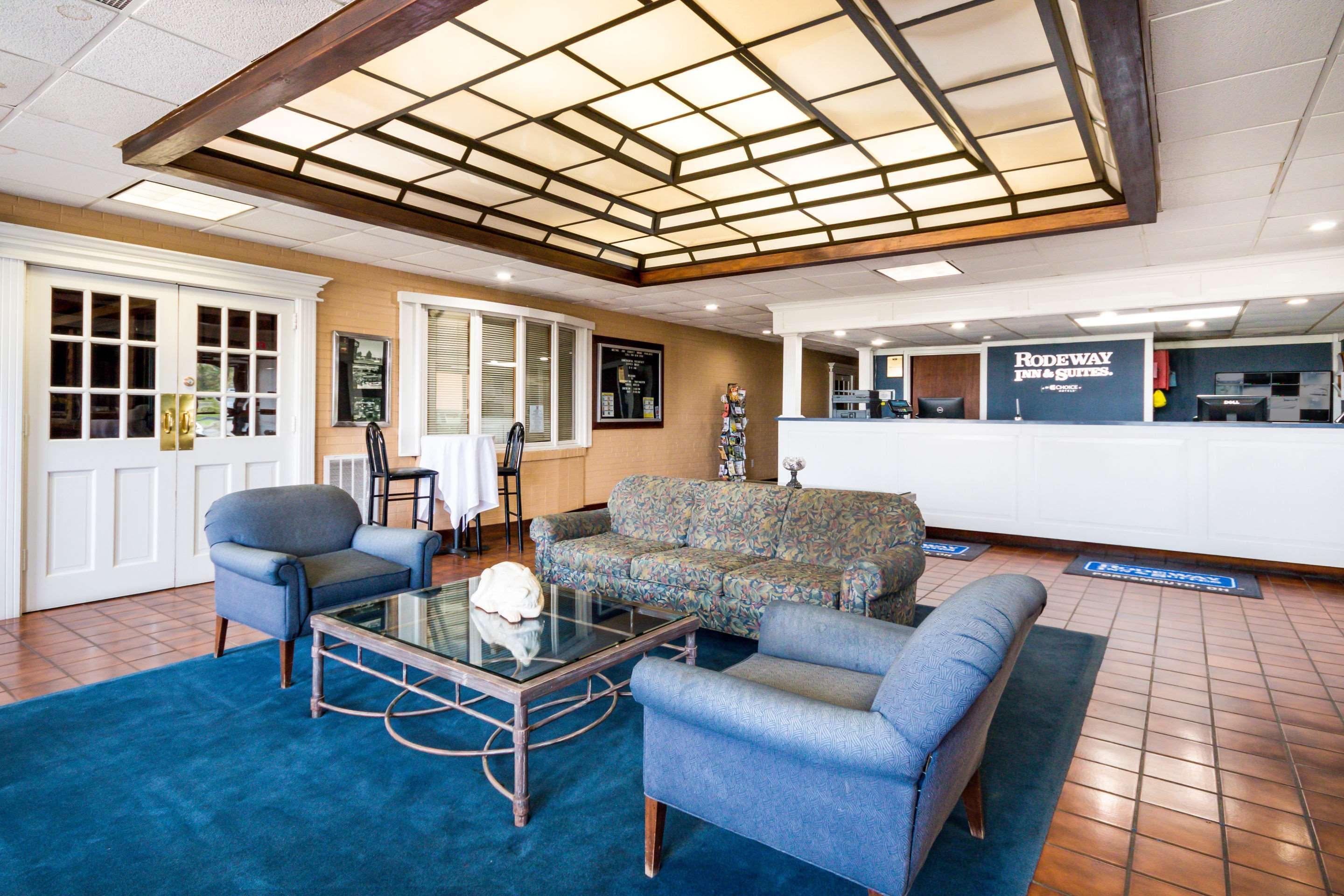 Rodeway Inn And Suites ポーツマス エクステリア 写真